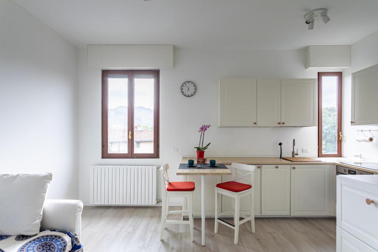 House Maga - By Host4U Lägenhet Brescia Exteriör bild