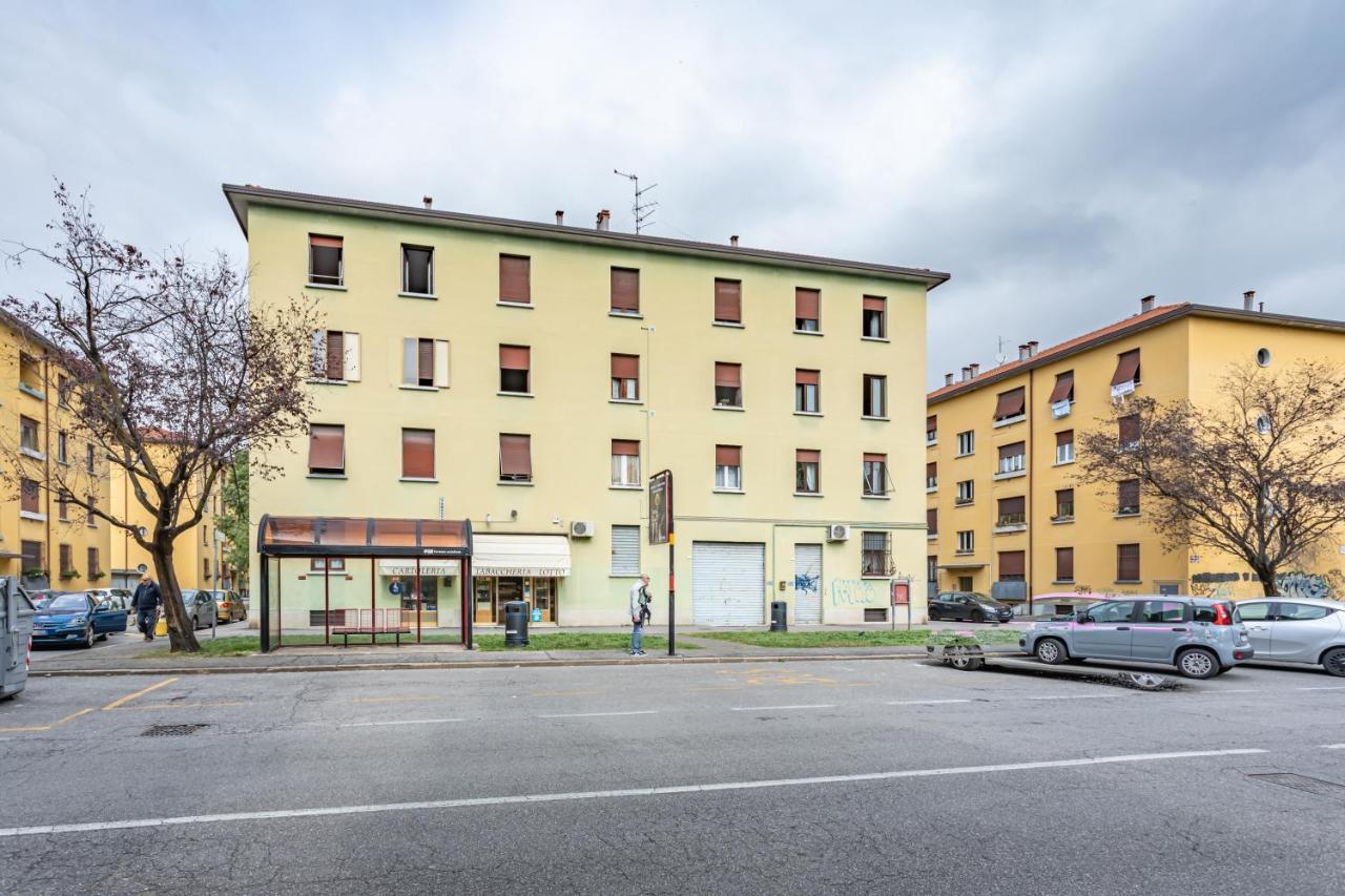 House Maga - By Host4U Lägenhet Brescia Exteriör bild