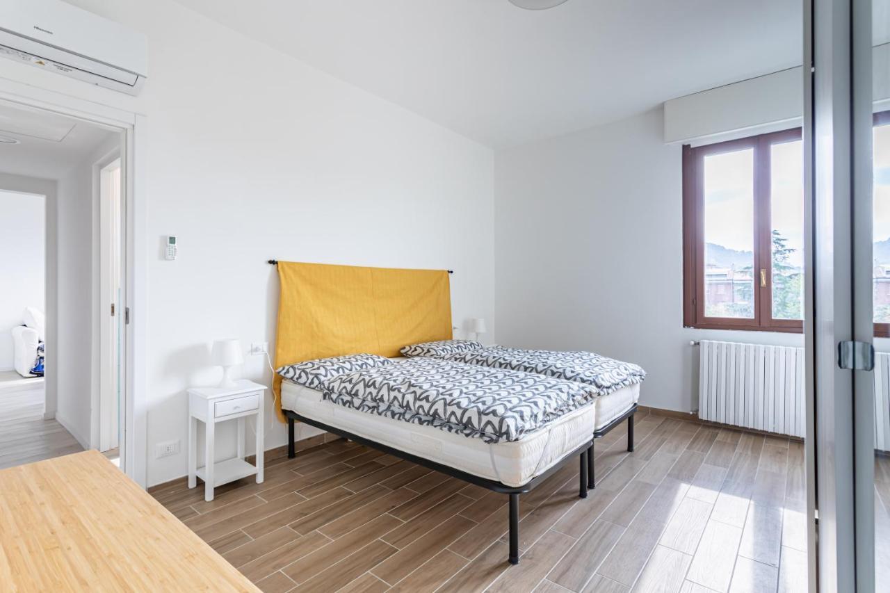 House Maga - By Host4U Lägenhet Brescia Exteriör bild