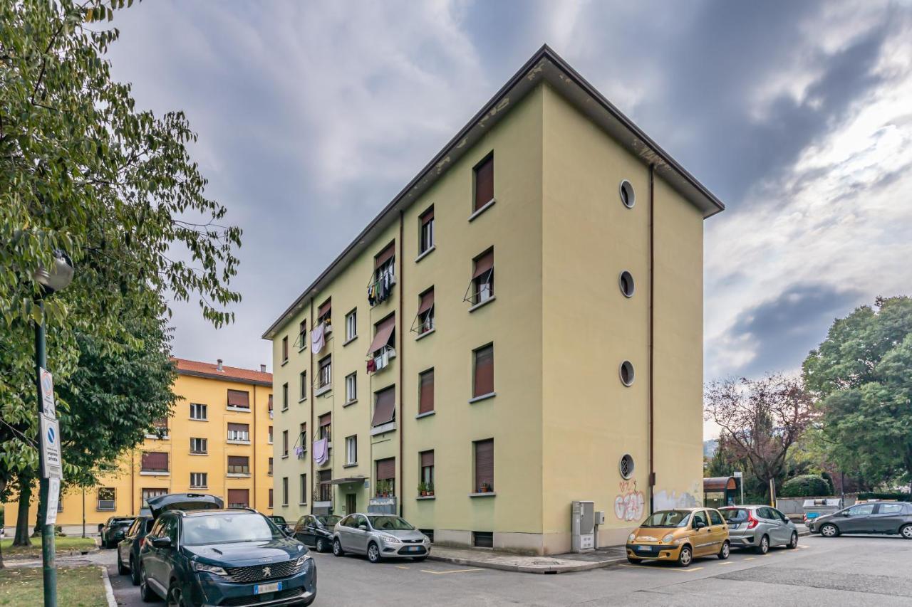 House Maga - By Host4U Lägenhet Brescia Exteriör bild